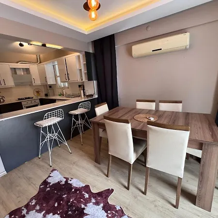 펜션 Stylish 3br Duplex With Sea View In