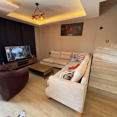 Stylish 3br Duplex With Sea View In 쿠사다시