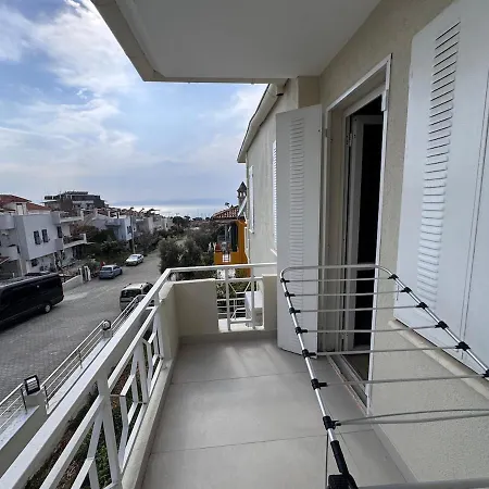 펜션 Stylish 3br Duplex With Sea View In *